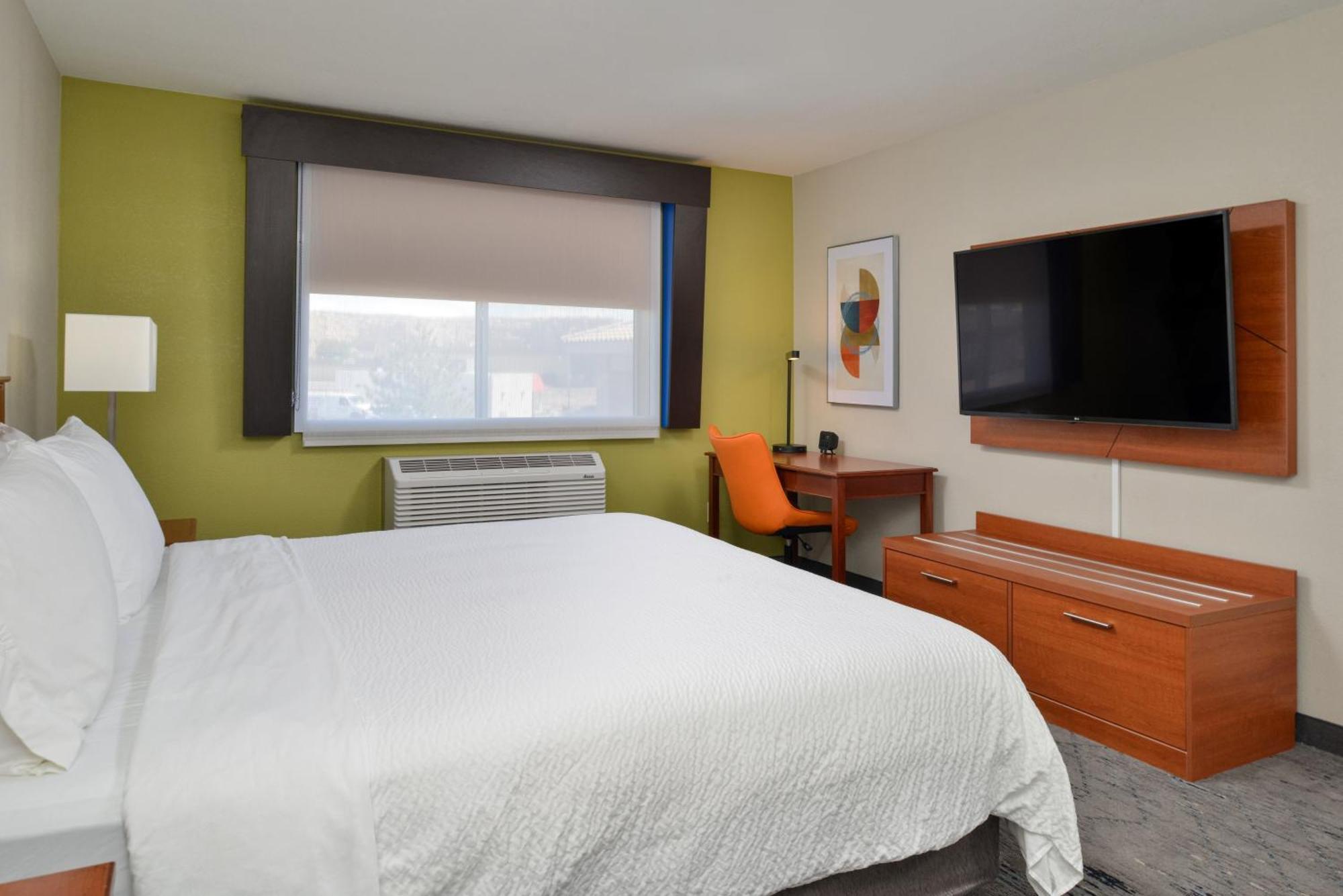 Holiday Inn Express Hotel & Suites Farmington By Ihg Bagian luar foto