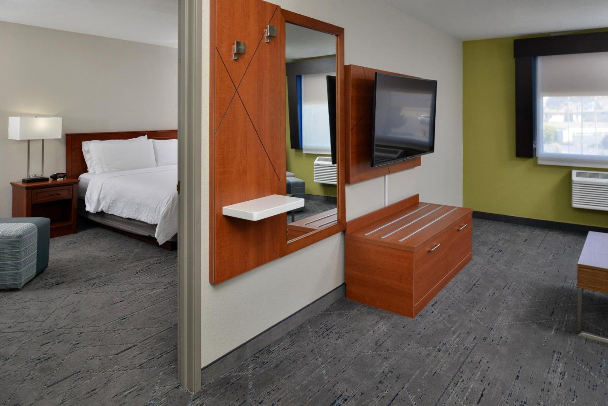 Holiday Inn Express Hotel & Suites Farmington By Ihg Bagian luar foto